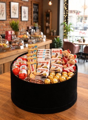 Tatlı Mutluluk – Premium Çikolata ve Peluş Hediye Kutusu